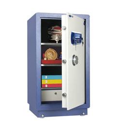 廈門(mén)聯(lián)合物流武漢分公司業(yè)務(wù)部 連接全球供應(yīng)鏈的關(guān)鍵節(jié)點(diǎn)